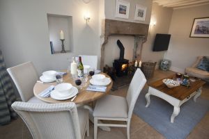 Christina Warwick Cottage 18 sm.jpg